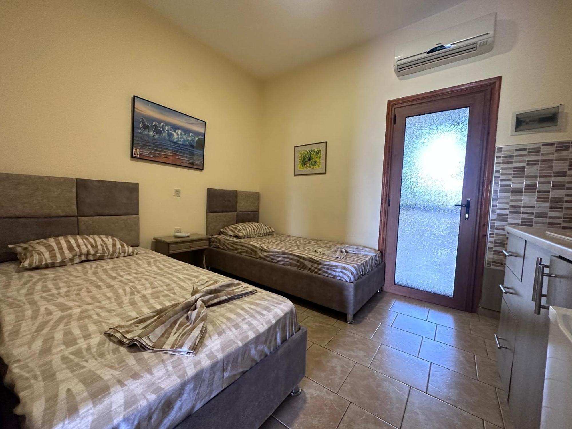 טורוני The Flower Apartments מראה חיצוני תמונה