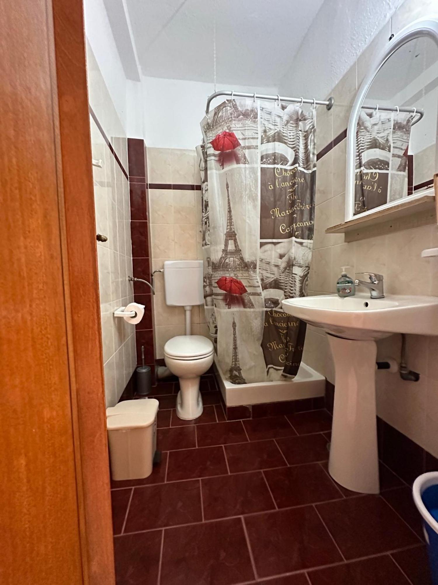 טורוני The Flower Apartments מראה חיצוני תמונה